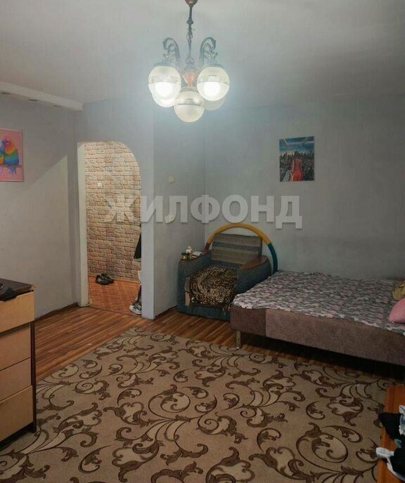 квартира г Кемерово р-н Кировский ул 40 лет Октября 29 фото 3