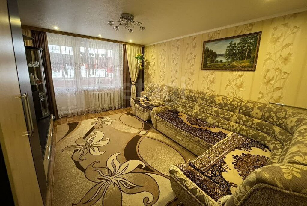 квартира р-н Нижнекамский г Нижнекамск пр-кт Химиков 20а фото 1