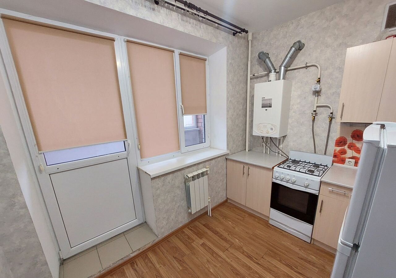 квартира р-н Ейский г Ейск ул Октябрьская 3 фото 1
