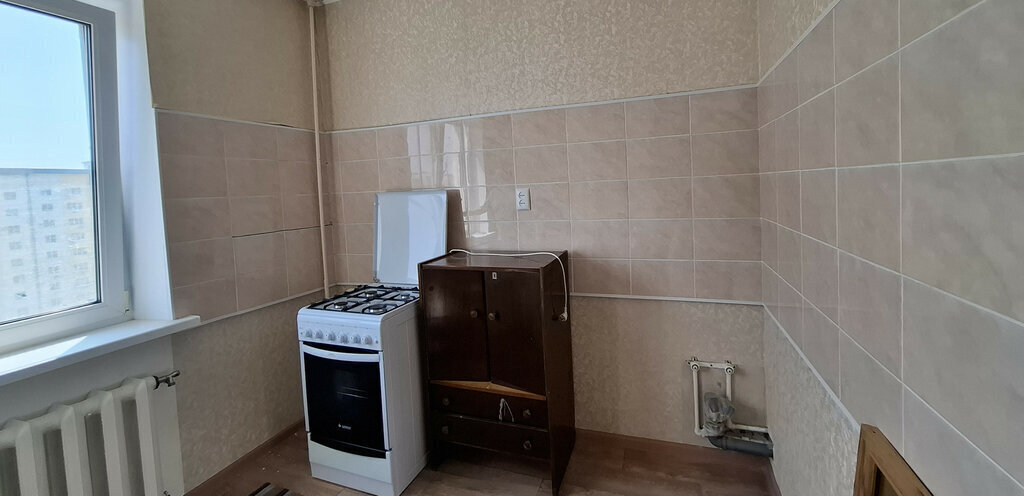 квартира г Саратов р-н Волжский ул им братьев Никитиных 8д фото 2