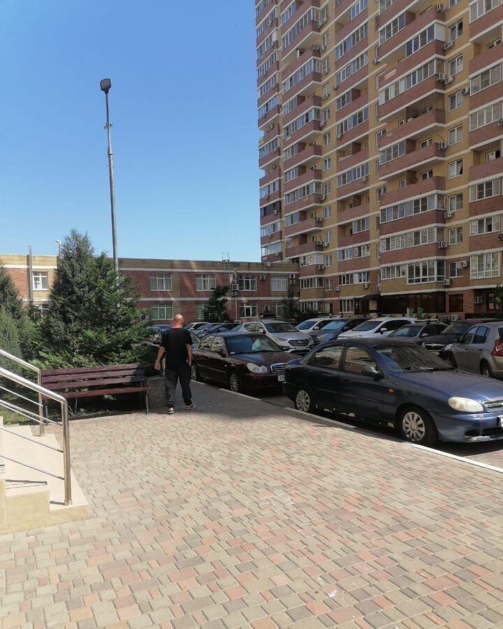 квартира г Краснодар р-н Прикубанский мкр им Петра Метальникова ул им. Петра Метальникова 5к/1 фото 12