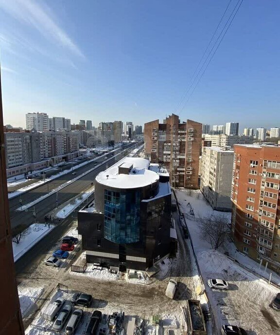 квартира г Пермь ул Революции 3 фото 12