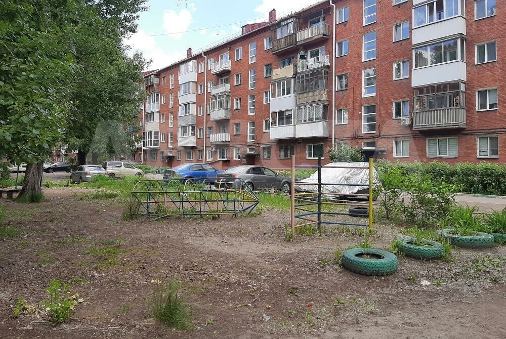 квартира г Омск Городок Нефтяников ул Энтузиастов 25а фото 2