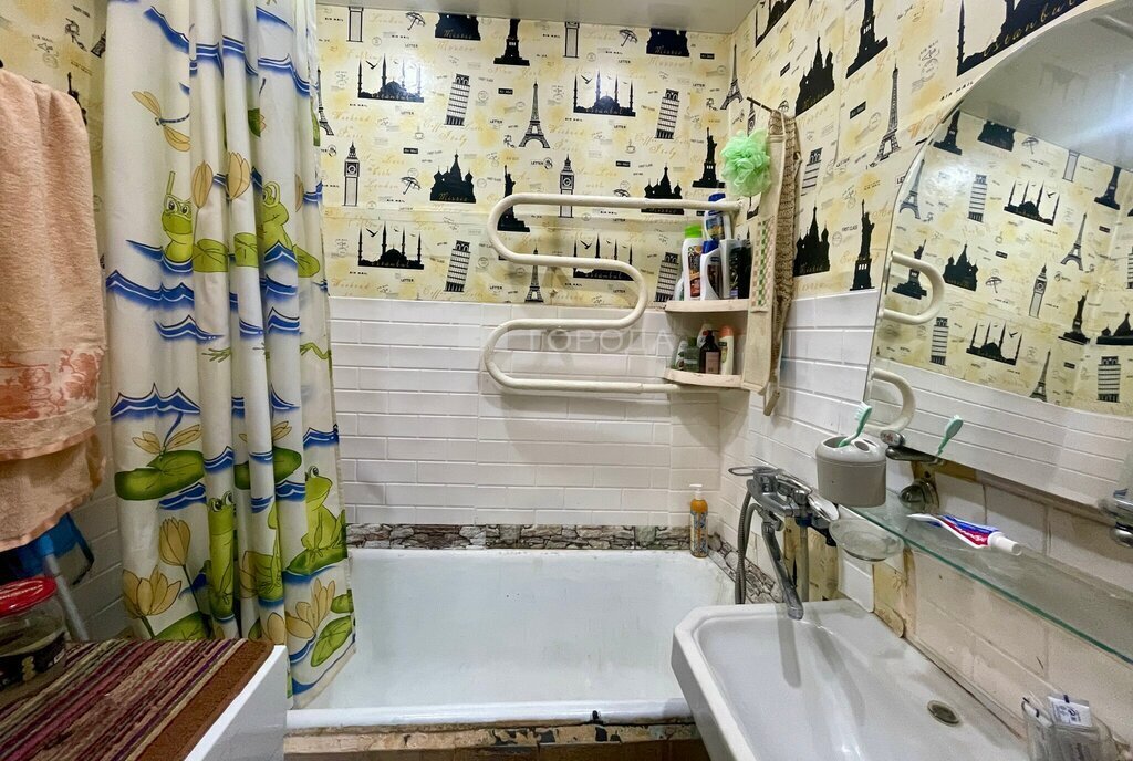 квартира г Новосибирск Маршала Покрышкина ул Селезнева 33 фото 3
