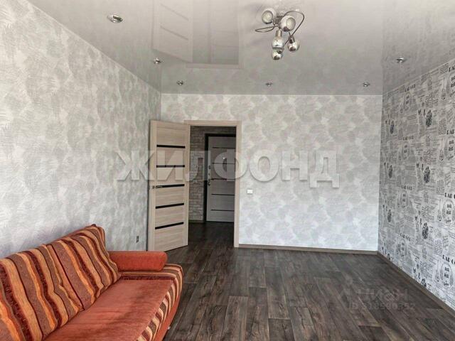 р-н Кировский дом 38/3 фото