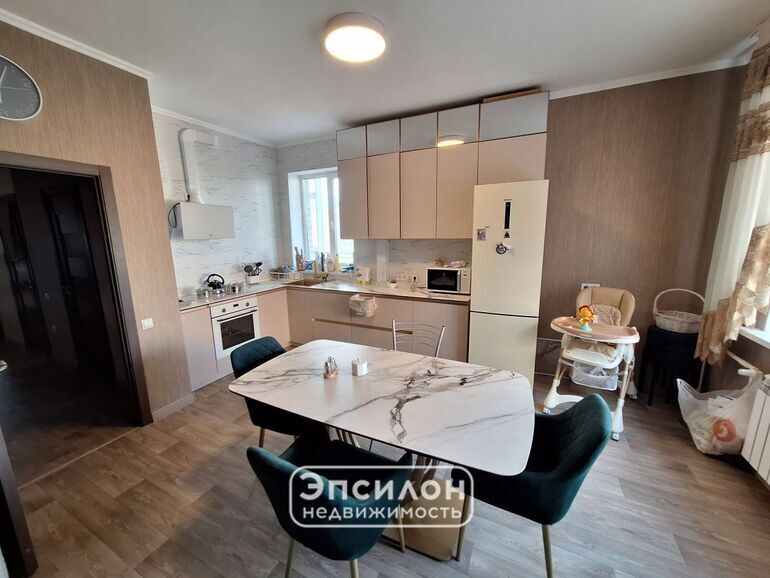 квартира г Курск р-н Центральный пр-кт Анатолия Дериглазова 3 фото 3