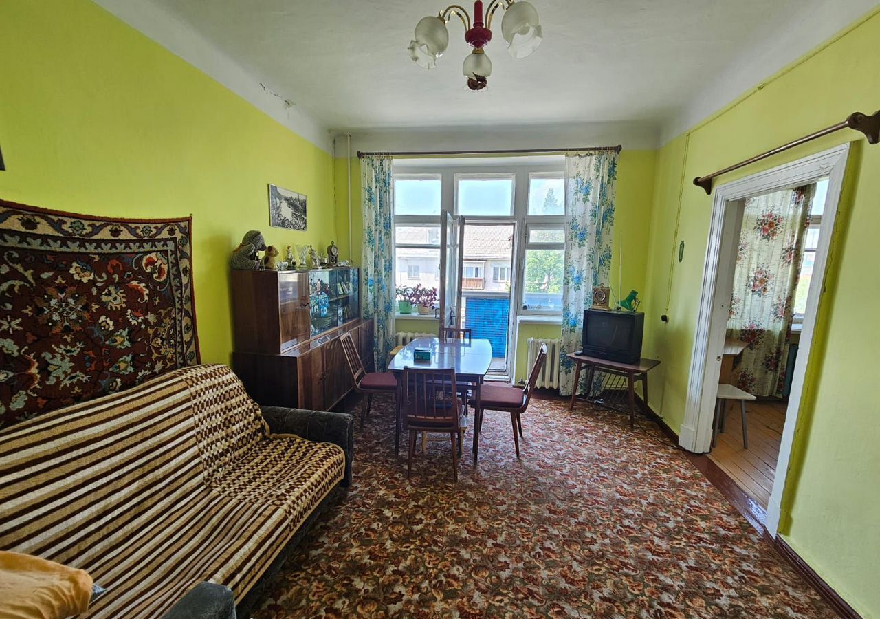 квартира г Краснотурьинск ул Базстроевская 20 фото 4