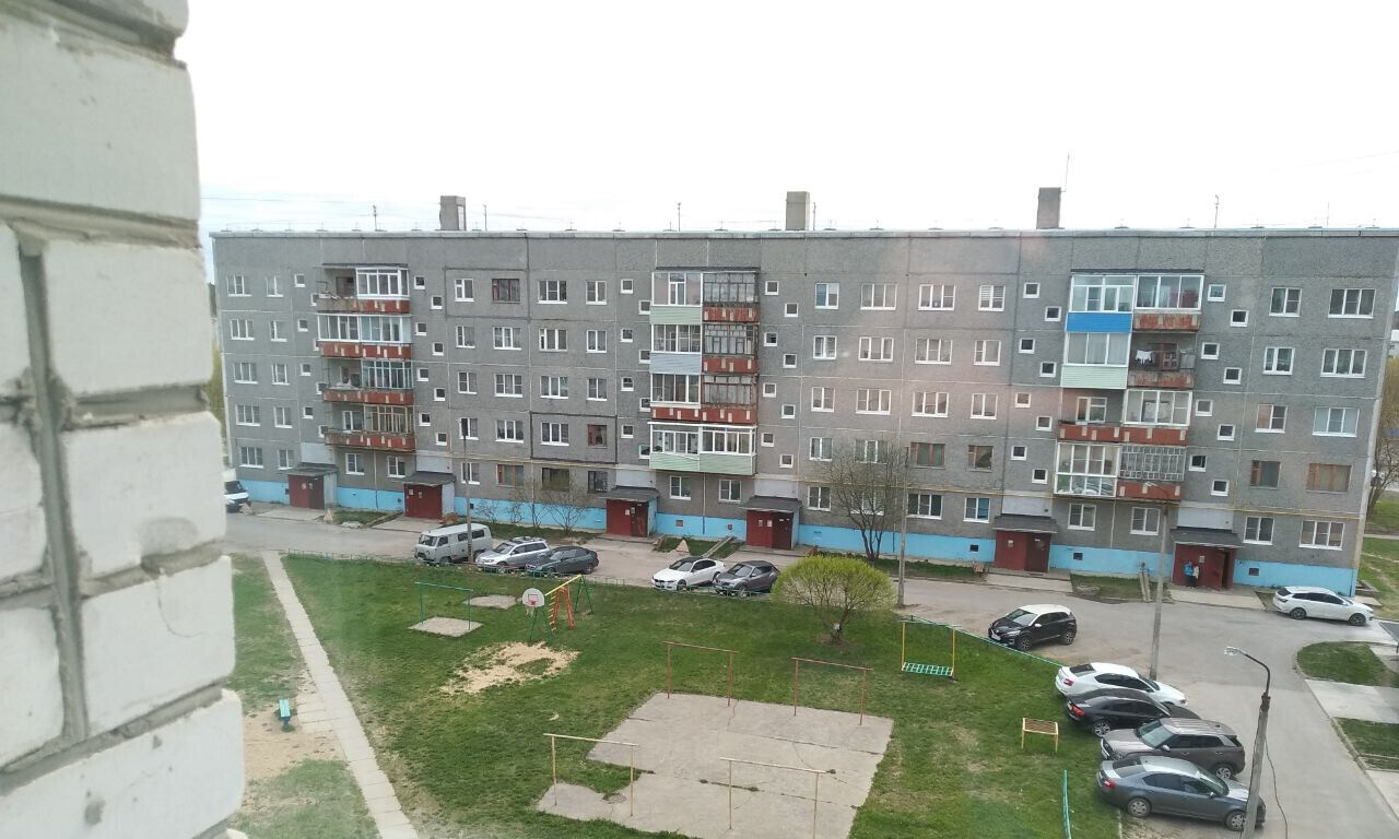 квартира г Коряжма ул Архангельская 27б фото 12