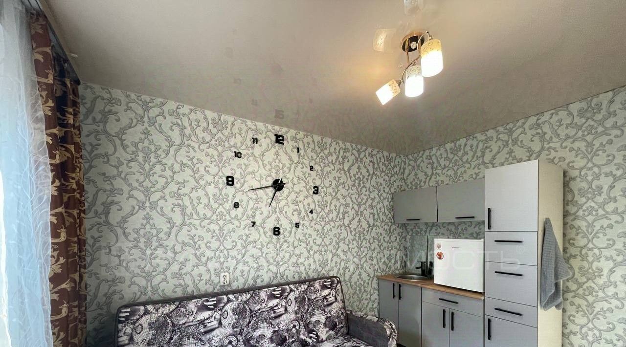 комната г Киров р-н Ленинский ул Красина 52к/2 фото 1