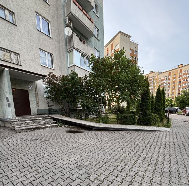 квартира г Калининград р-н Ленинградский ул Генерала Челнокова 30 фото 1