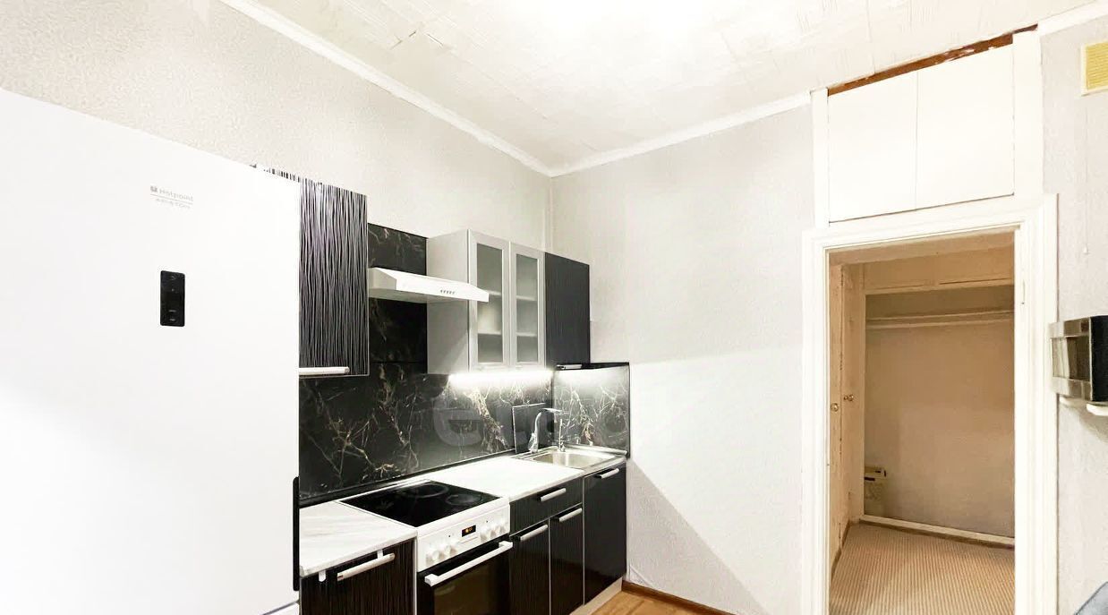 квартира г Сургут пр-кт Комсомольский 31 25-й фото 1