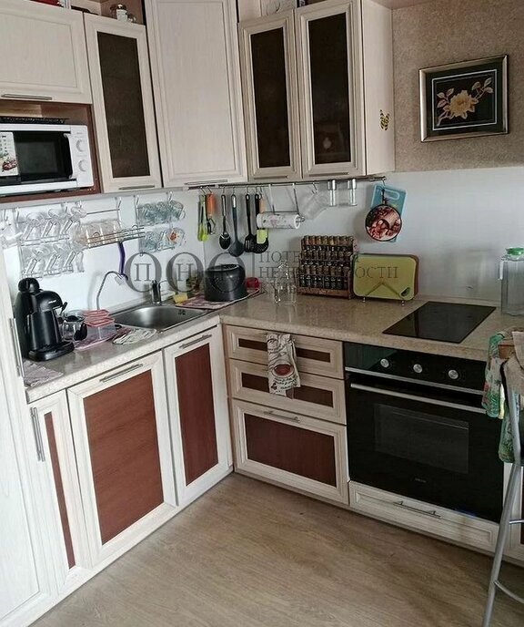 квартира г Кемерово пр-кт Шахтеров 82а фото 1