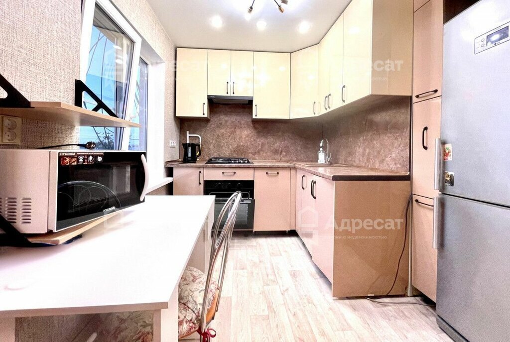 квартира г Волгоград ул им. Мясникова 16 фото 2