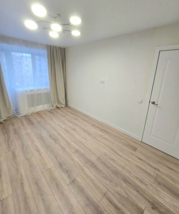 квартира г Волгоград ул Таращанцев 43 фото 14