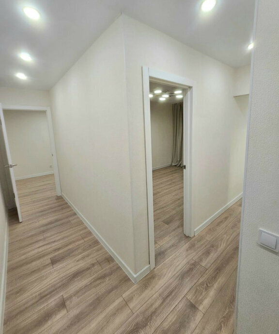 квартира г Волгоград ул Таращанцев 43 фото 18