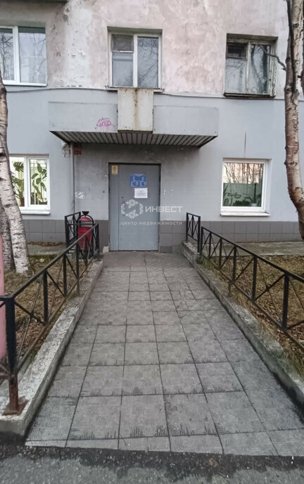 торговое помещение г Мурманск ул Юрия Гагарина 45 фото 4
