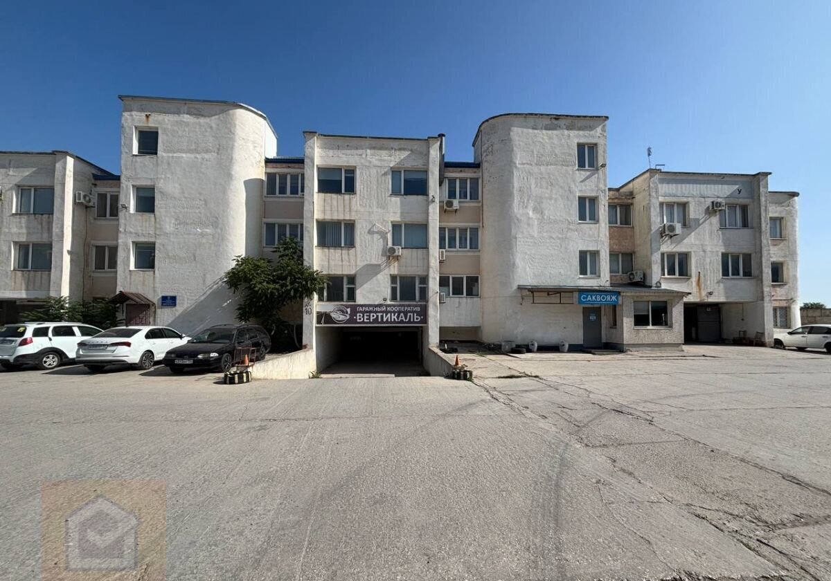 гараж г Евпатория ул Чапаева 10 фото 1