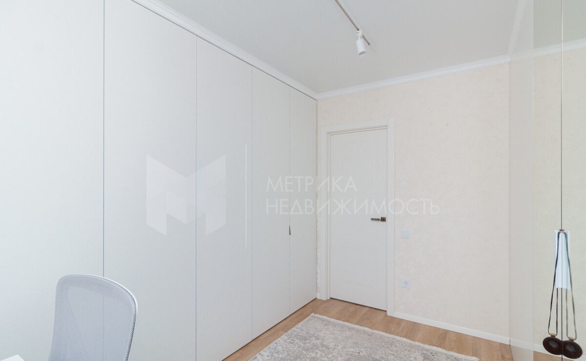 квартира г Тюмень р-н Ленинский ул Вице-адмирала Воронцова 1 фото 18