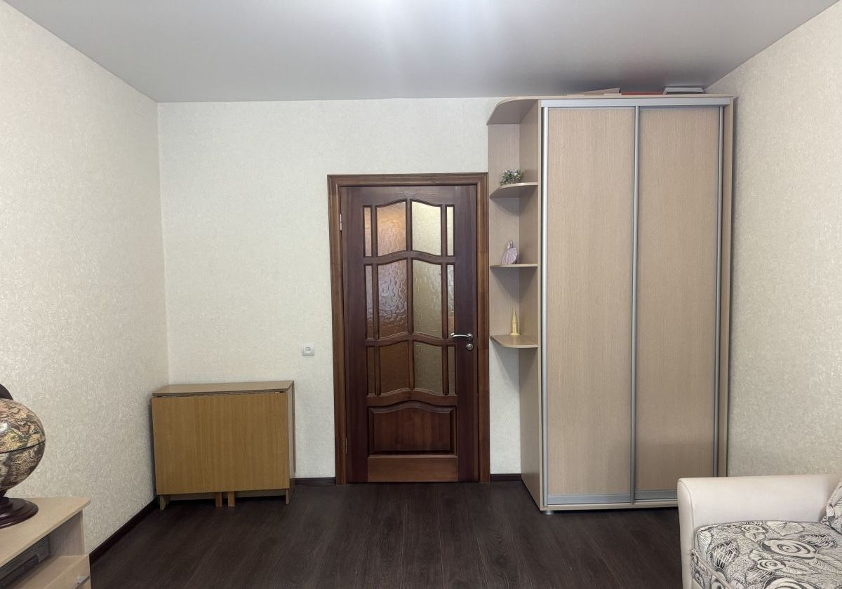 квартира г Волгоград р-н Кировский ул им. Одоевского 52 фото 2