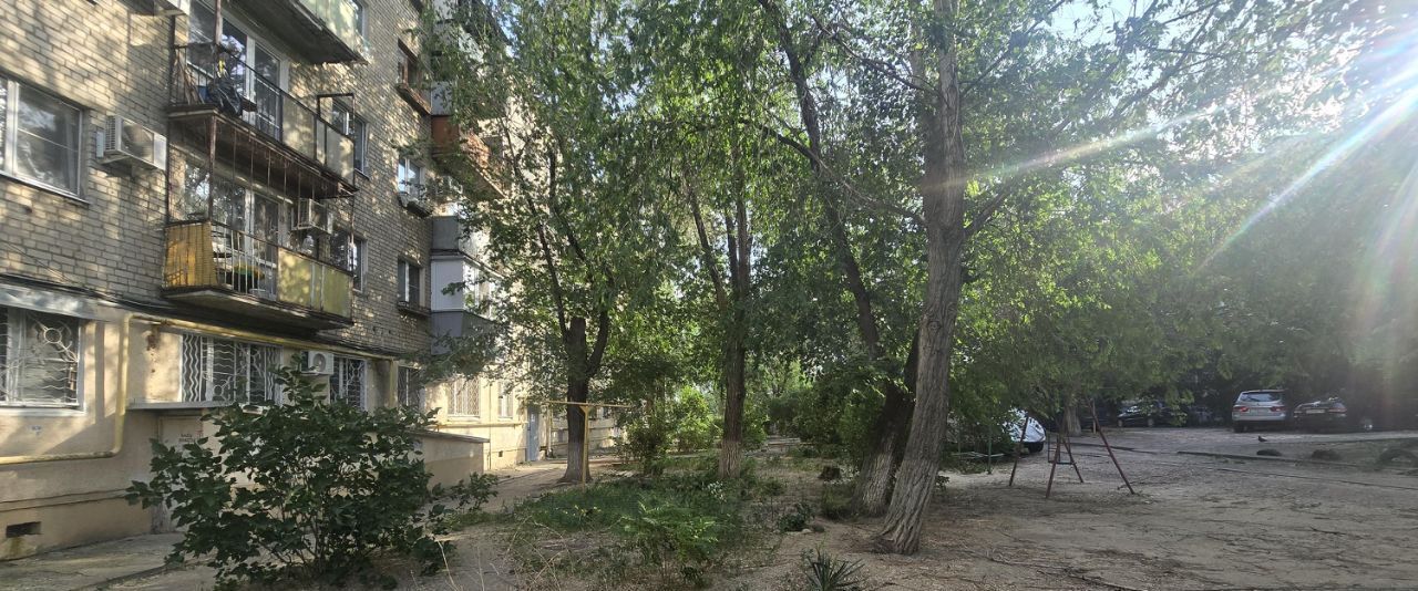 квартира г Волгоград р-н Ворошиловский ул Бобруйская 2 фото 16