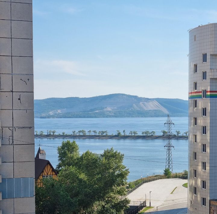 квартира г Тольятти р-н Комсомольский ул Коммунистическая 18а фото 3