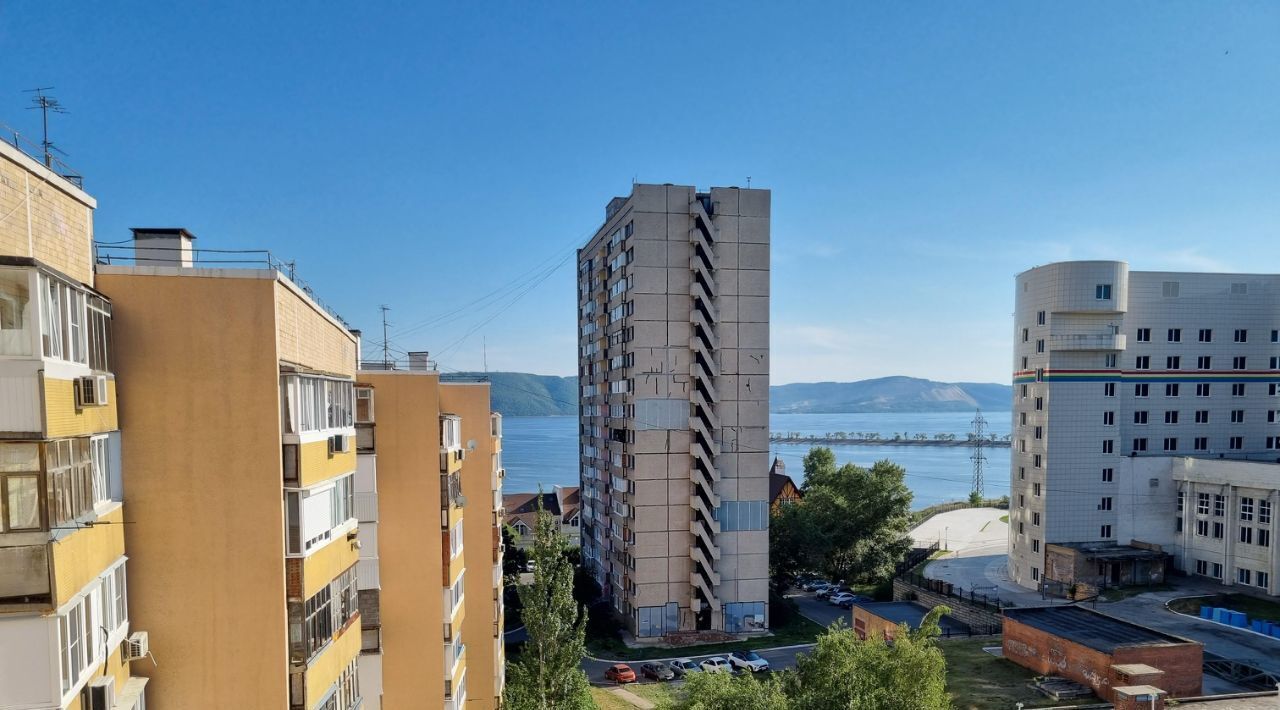 квартира г Тольятти р-н Комсомольский ул Коммунистическая 18а фото 4