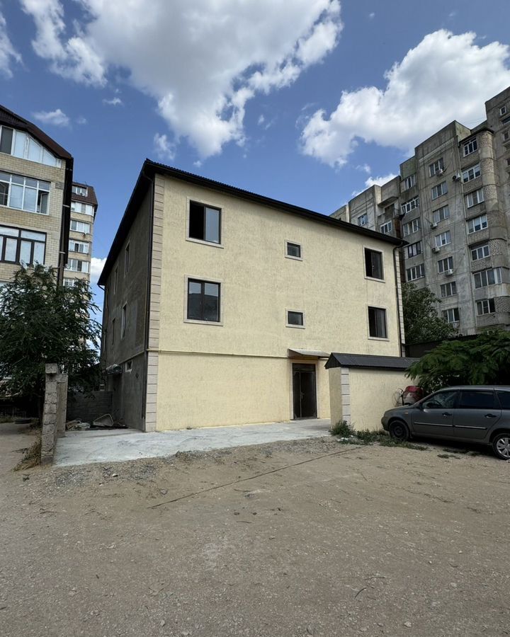 квартира г Махачкала р-н Кировский ул. Абдуразака Шахбанова, 8 фото 1