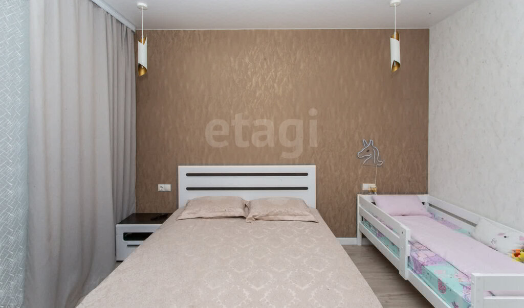 квартира г Тобольск мкр 7а 27а фото 15