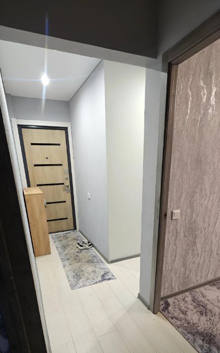 квартира г Челябинск р-н Тракторозаводский ул Горького 65а фото 8