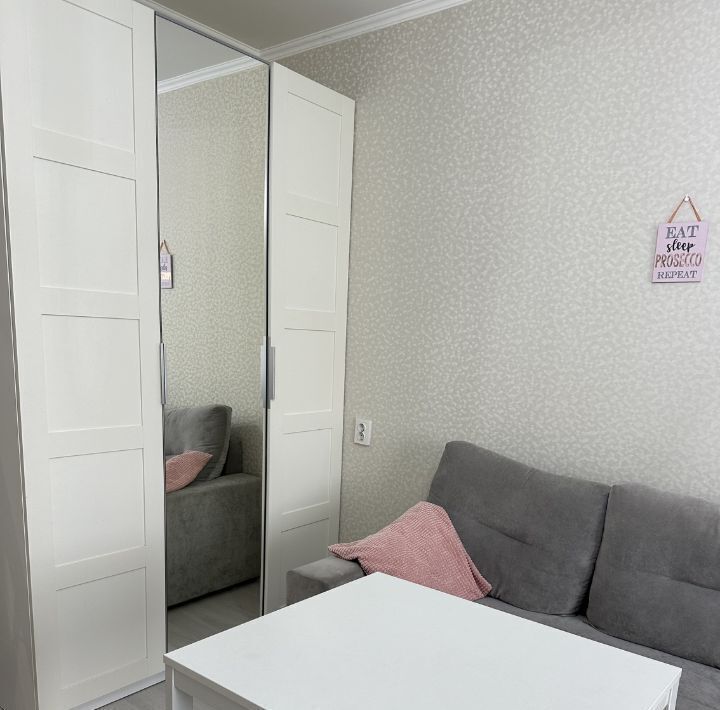 квартира г Омск р-н Кировский ул Дмитриева 6/1 фото 8