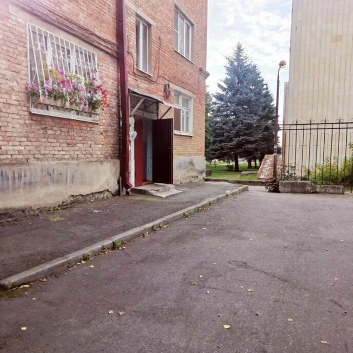 квартира г Владикавказ ул Ватутина 40 фото 3