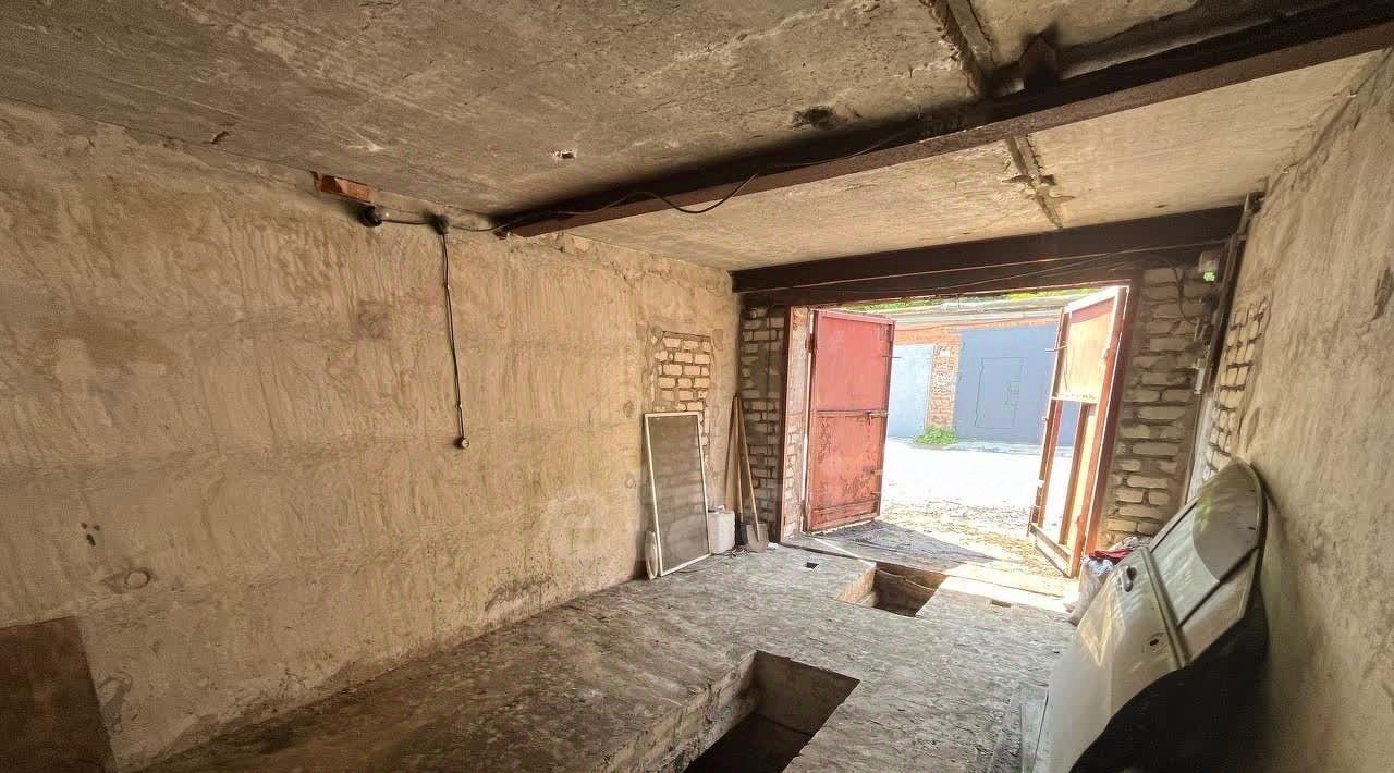 гараж г Владивосток р-н Ленинский ул Луговая 71 фото 5