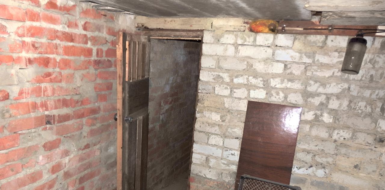 гараж г Саратов р-н Ленинский ул им Шехурдина А.П. 39а фото 7