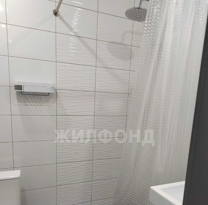 квартира г Новосибирск Заельцовская ул Василия Клевцова 1 фото 8