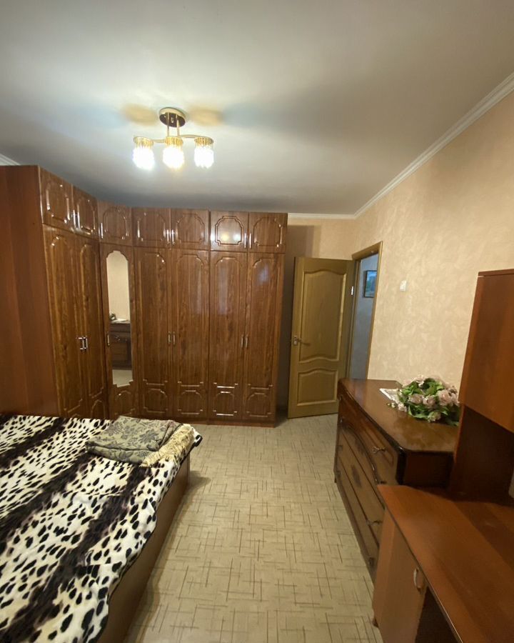 квартира г Саратов р-н Кировский ул Танкистов 63 фото 2