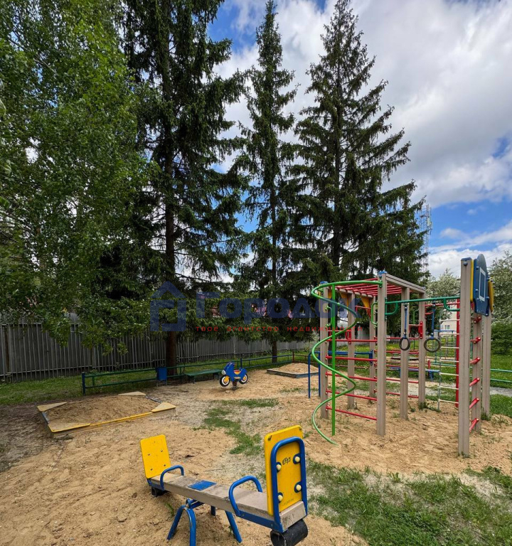 квартира г Каменск-Уральский посёлок Трубников м-н, Олега Кошевого, 1а фото 13