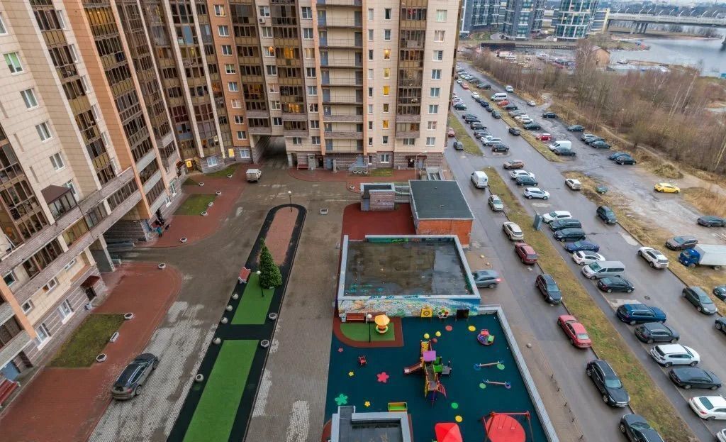 машиноместо г Санкт-Петербург пр-кт Приморский 137к/1 Беговая фото 1
