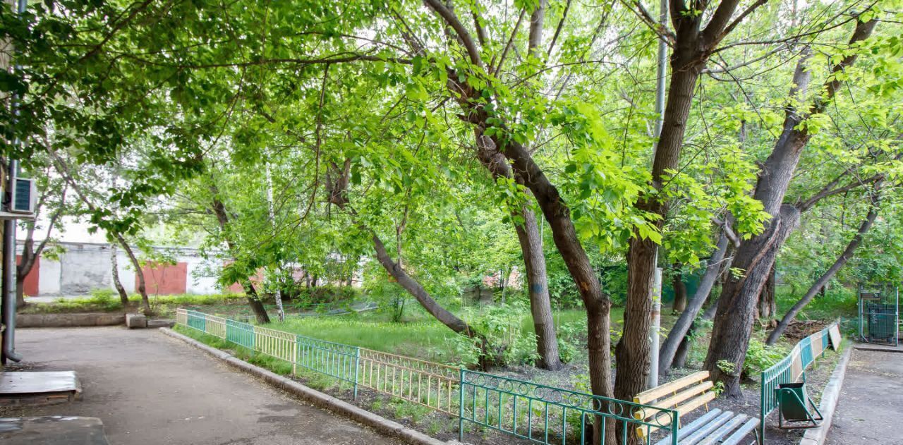 квартира г Красноярск р-н Октябрьский ул Академика Киренского 25б фото 38