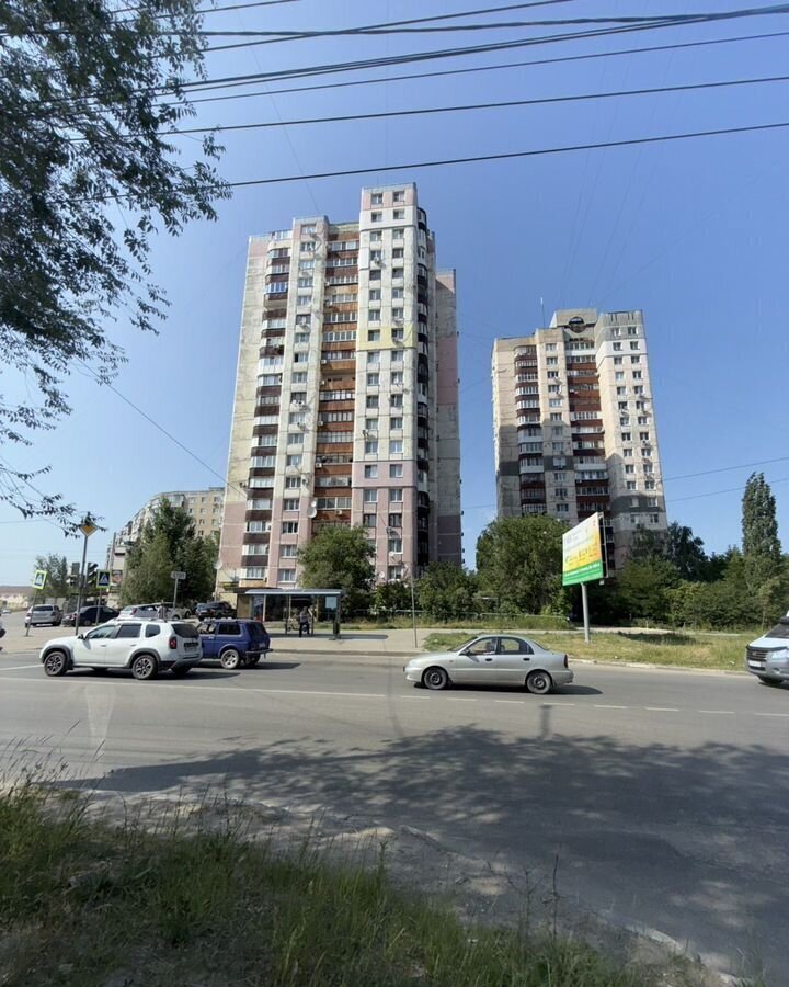 квартира г Саратов р-н Ленинский ул им академика О.К.Антонова 33 фото 1