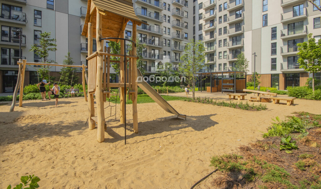 квартира г Екатеринбург р-н Железнодорожный Уральская ул Пехотинцев 2в фото 9