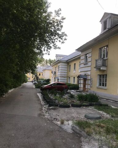 комната р-н Октябрьский ул Спутников 4 фото