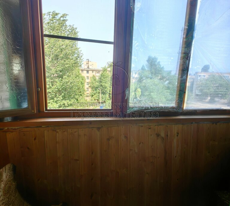 квартира г Волгоград р-н Советский ул Казахская 15 фото 9