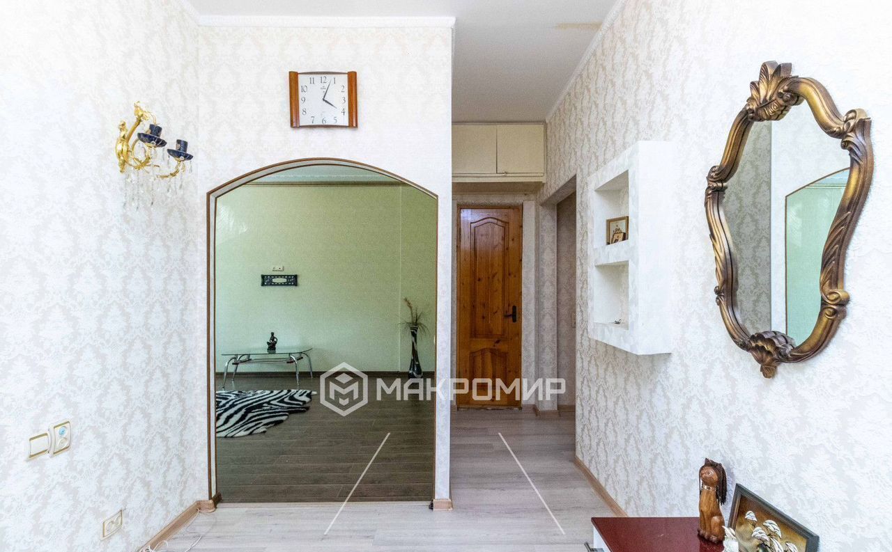 квартира г Сургут р-н Центральный ул Декабристов 2 Тюменская обл. фото 9