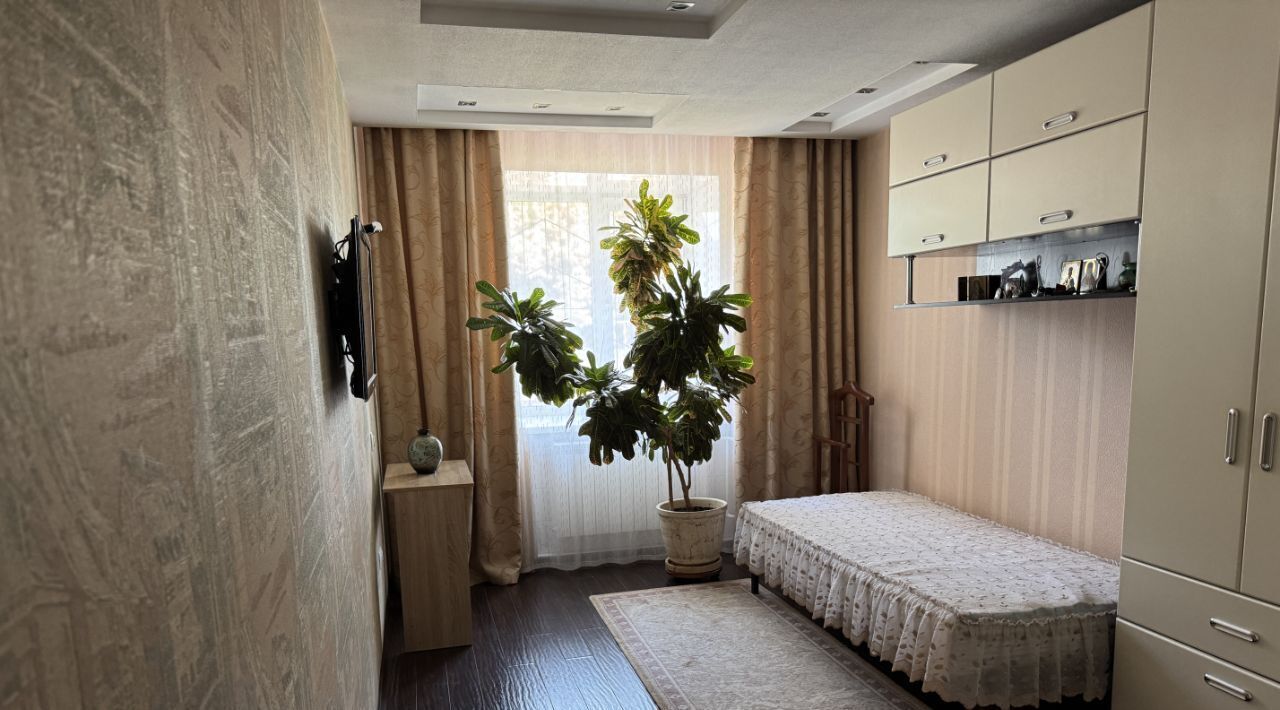 квартира г Барнаул р-н Центральный ул Кутузова 16г фото 1