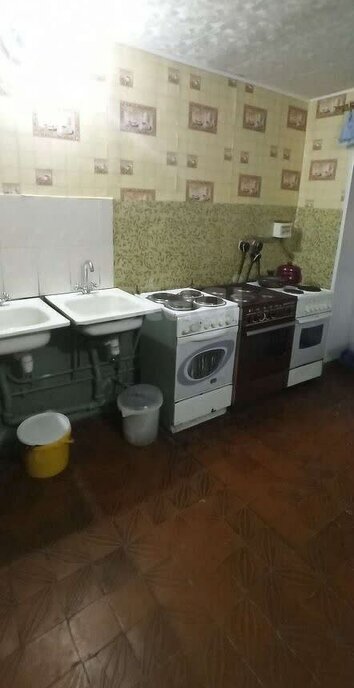 комната г Белгород ул Железнякова 18 фото 12