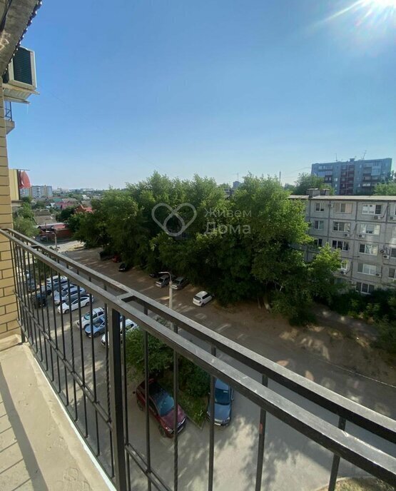 квартира г Волгоград р-н Дзержинский ул 51-й Гвардейской 28б фото 4
