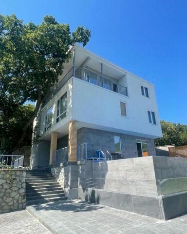 пгт Краснокаменка ул Алуштинская 9к фото