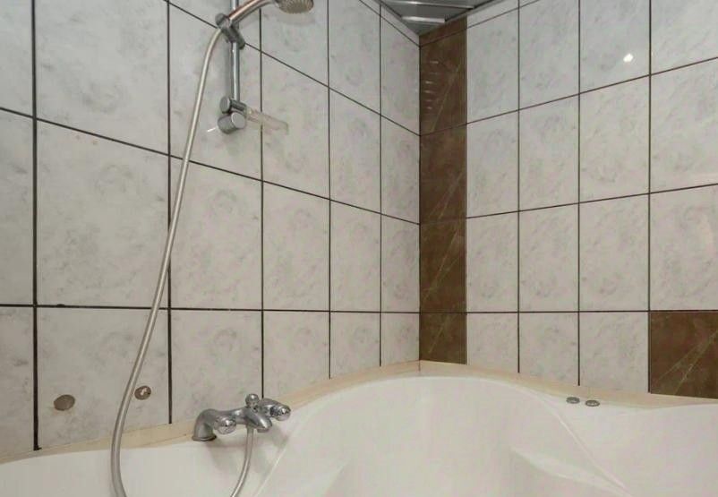 квартира г Иркутск р-н Правобережный ул Декабрьских Событий 107б фото 6