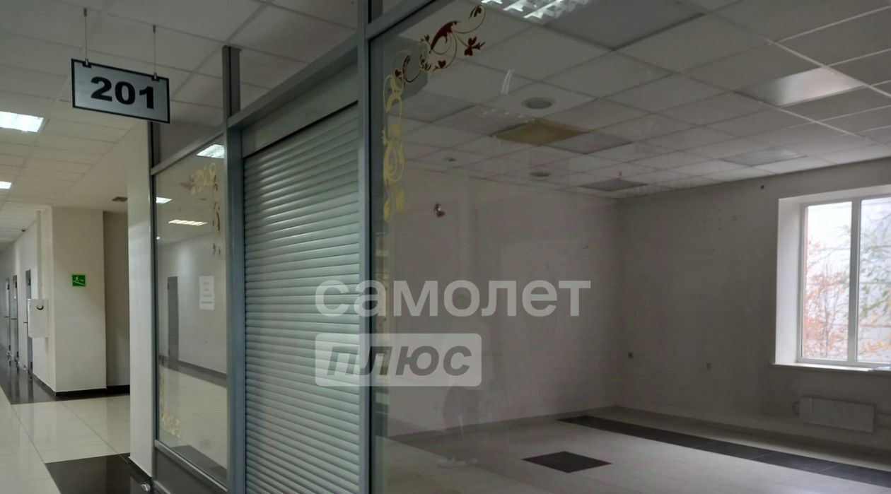 торговое помещение г Тольятти р-н Автозаводский 12 квартал ул Дзержинского 17а фото 5