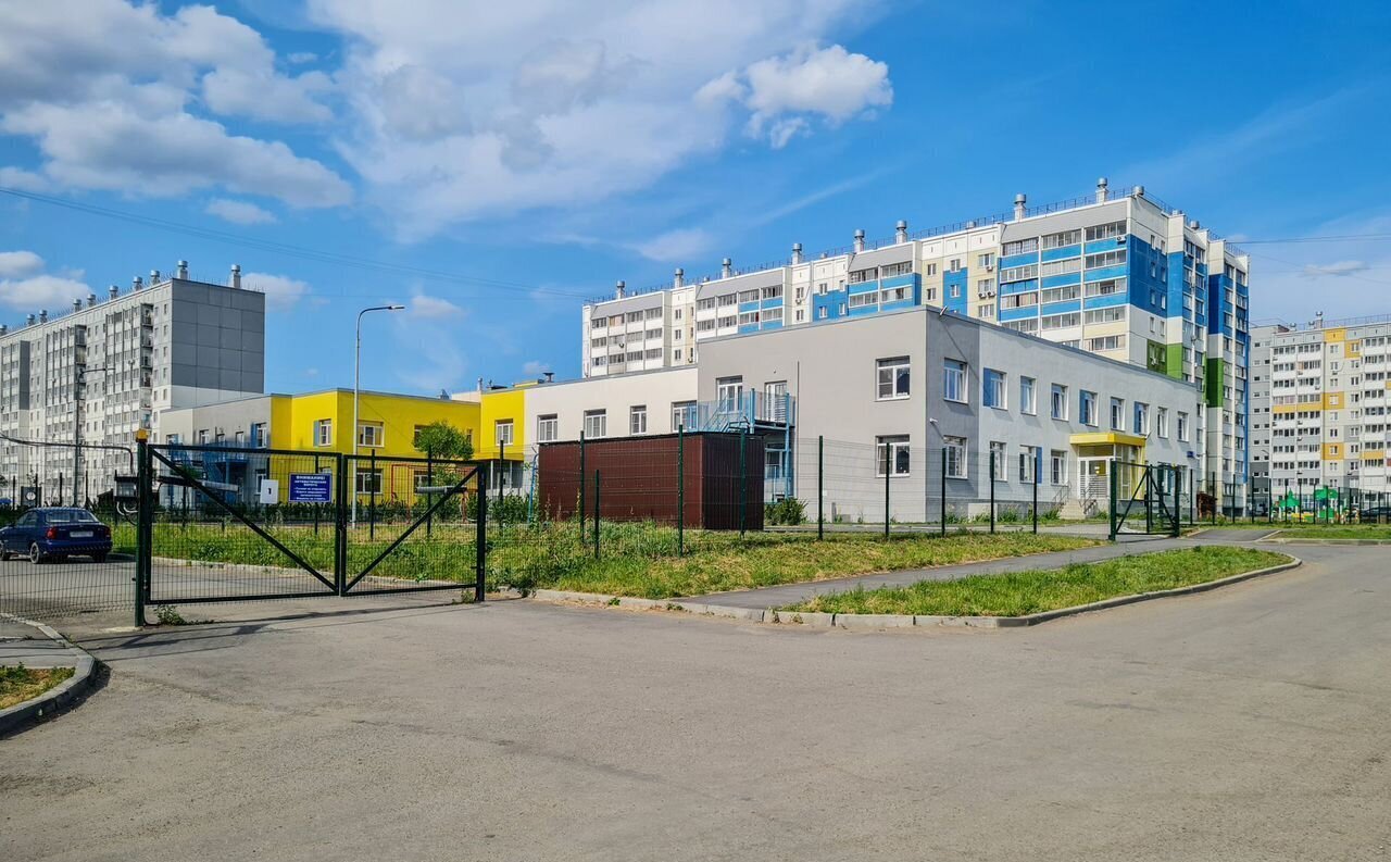 квартира г Челябинск р-н Тракторозаводский ул Эльтонская 2-я 63б ЖК «Семейный» фото 17